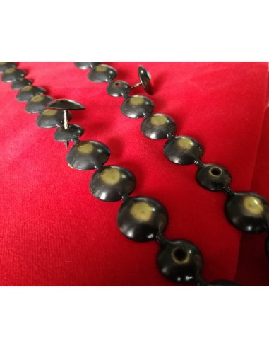 Nailhead trim 180 1/3