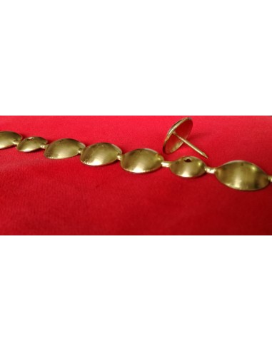 Nailhead trim 200 1/3